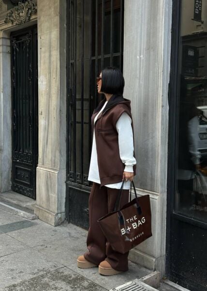 Kadın 3’lü Takım Kapüşonlu Fermuarlı Yelekli  Oversize Sweat , Bol Paça Pantolon Taba - XL